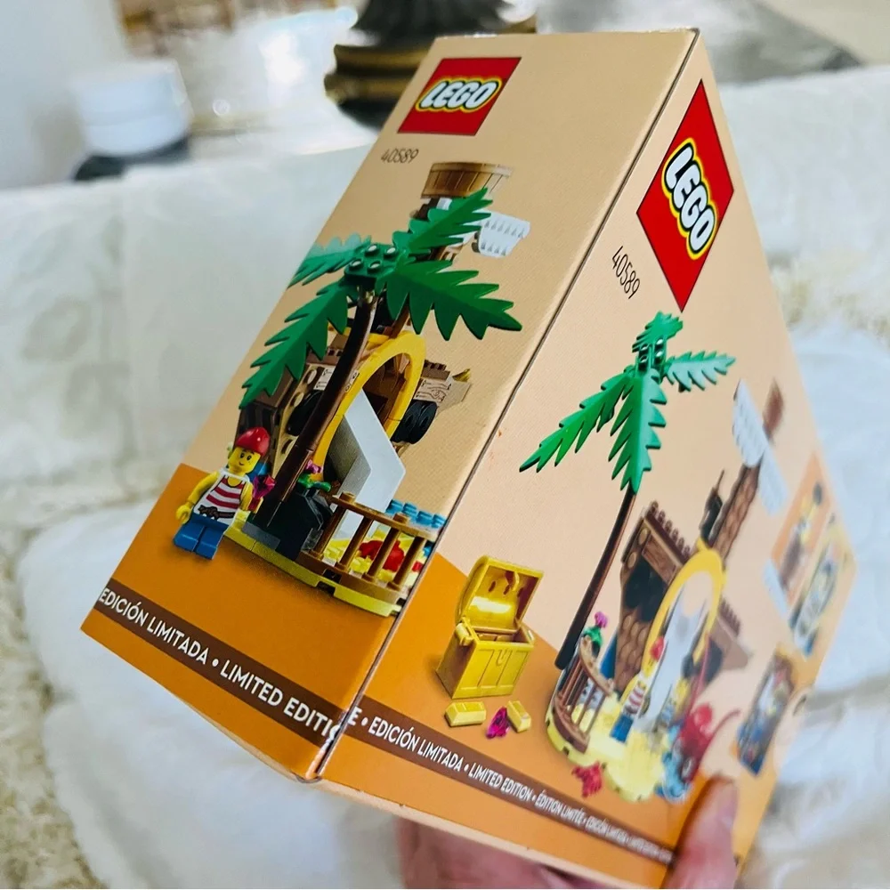 Lego Pirate Ship Playground 40589